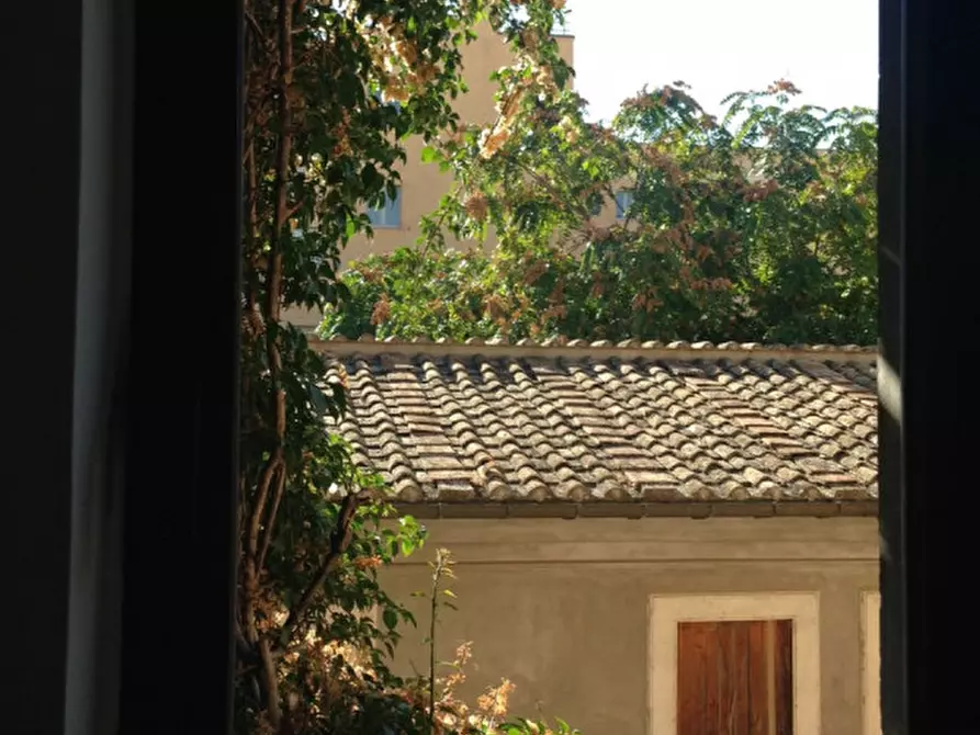 Immagine 12 di Appartamento in affitto  in Via di San Francesco di Sales a Roma