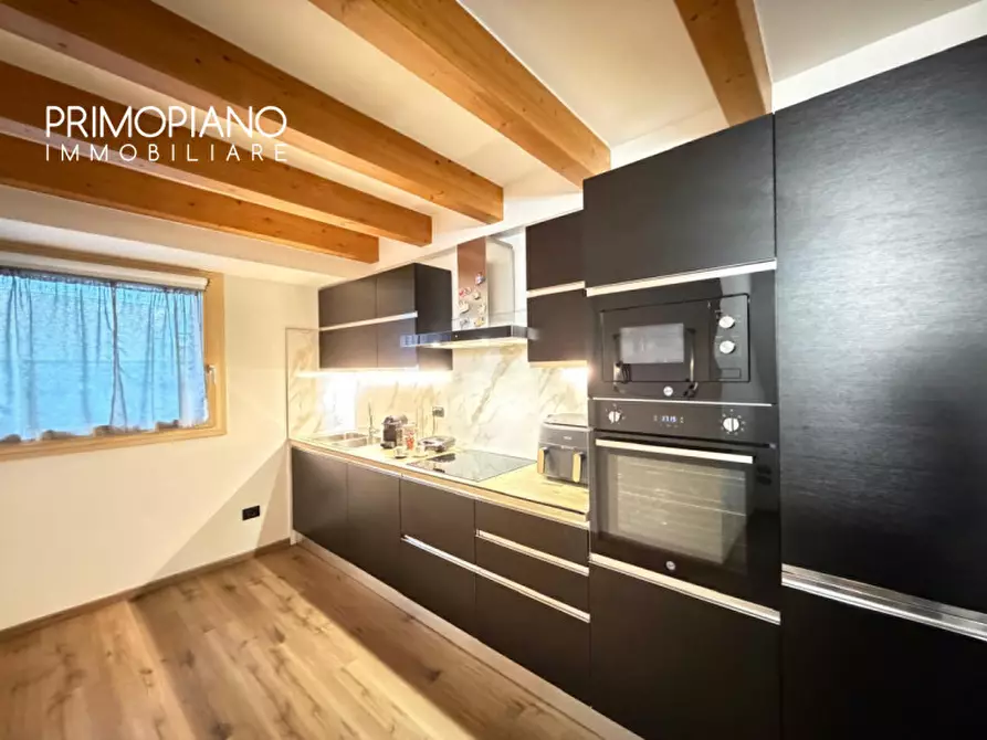 Immagine 9 di Appartamento in vendita  in Piazza Giuseppe Garibaldi a Malè