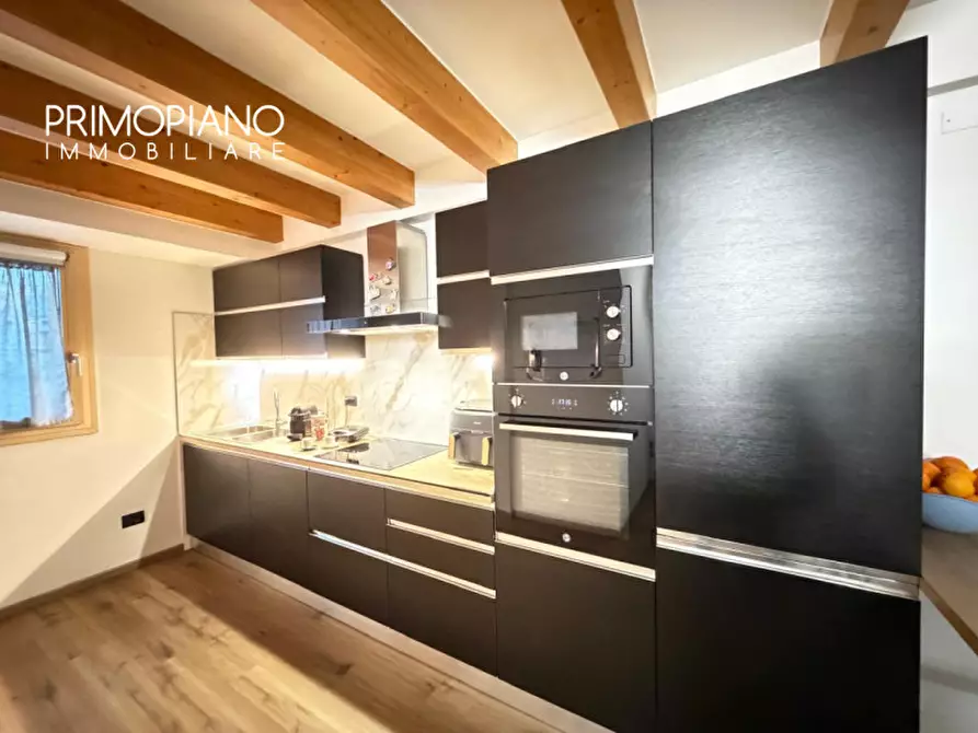 Immagine 11 di Appartamento in vendita  in Piazza Giuseppe Garibaldi a Malè