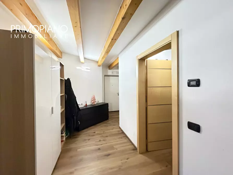 Immagine 13 di Appartamento in vendita  in Piazza Giuseppe Garibaldi a Malè