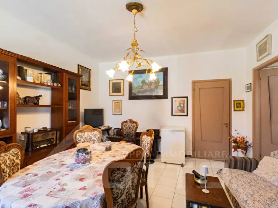 Immagine 2 di Appartamento in vendita  in Via del Moro n.44 a Oleggio