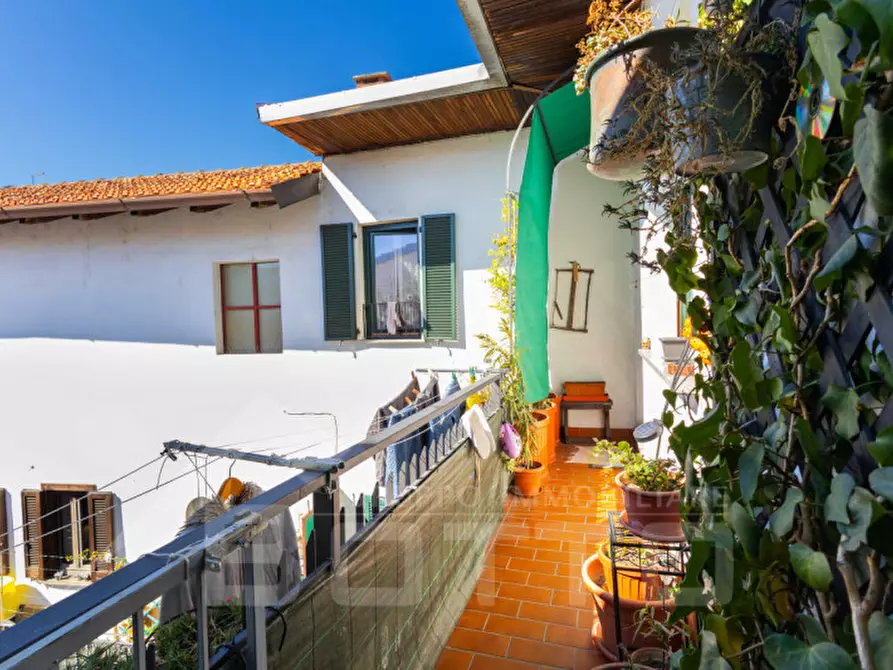 Immagine 3 di Appartamento in vendita  in Via del Moro n.44 a Oleggio