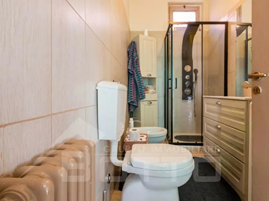 Immagine 8 di Appartamento in vendita  in Via del Moro n.44 a Oleggio