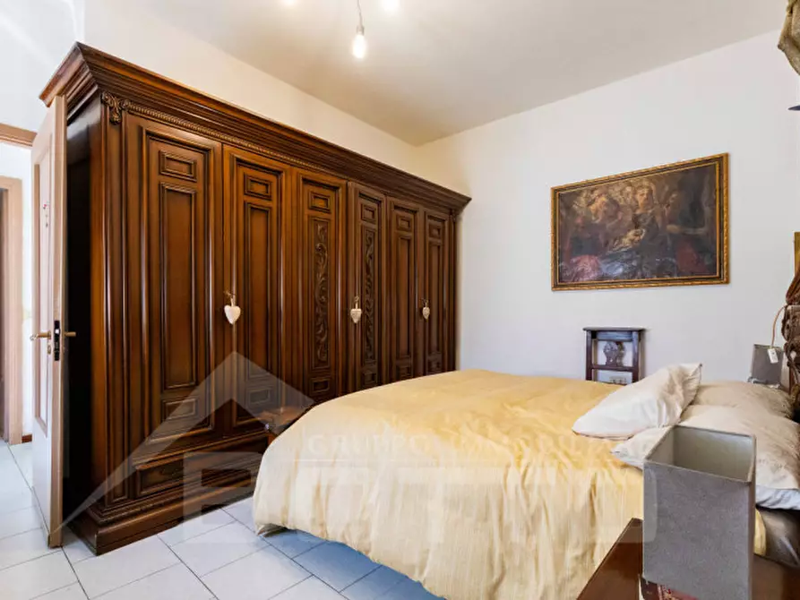 Immagine 11 di Appartamento in vendita  in Via del Moro n.44 a Oleggio