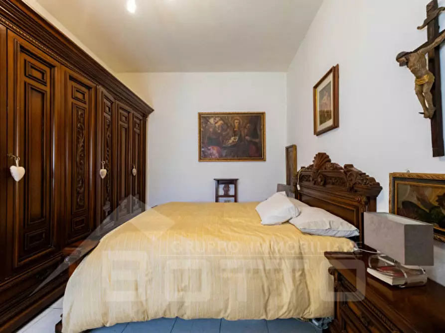 Immagine 12 di Appartamento in vendita  in Via del Moro n.44 a Oleggio