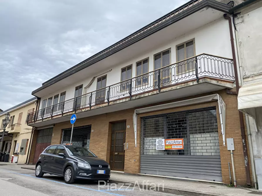 Immagine 2 di Appartamento in vendita  in Via Cavour a Piove Di Sacco