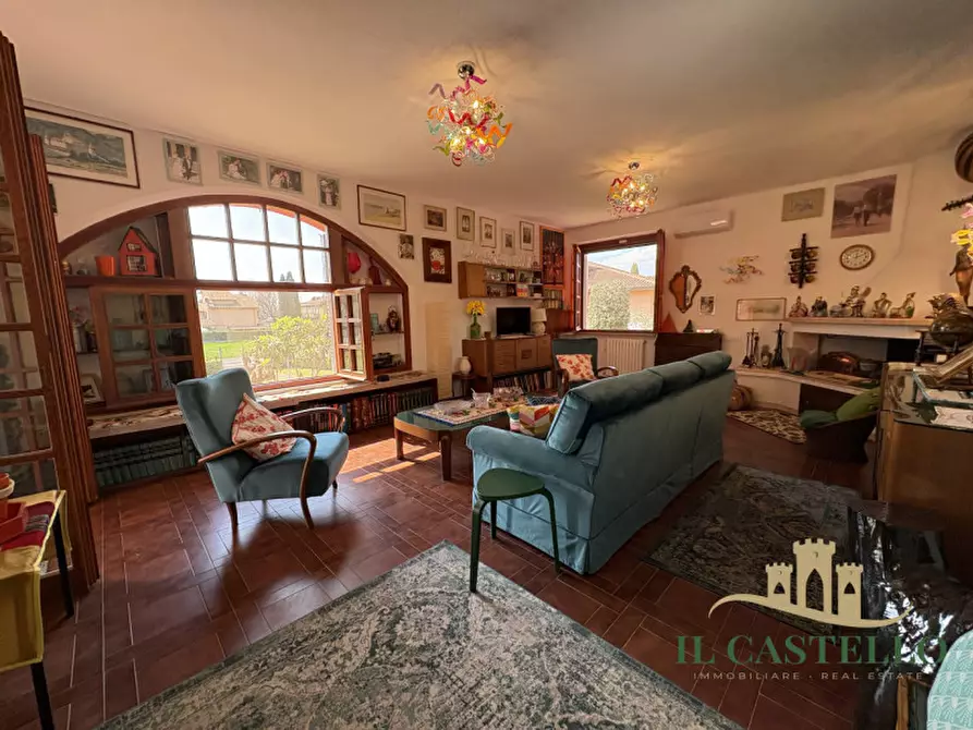 Immagine 5 di Villa in vendita  in via fosse ardeatine a Castiglione Del Lago