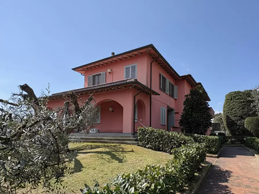 Immagine 72 di Villa in vendita  in via fosse ardeatine a Castiglione Del Lago
