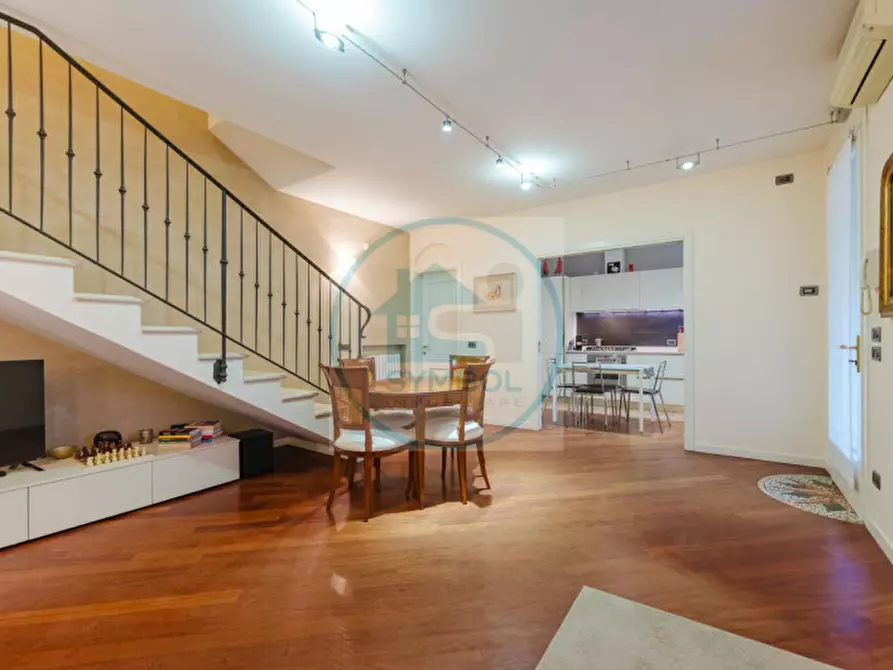 Immagine 6 di Casa bifamiliare in vendita  in Via Carlo Goldoni a Santa Maria Di Sala