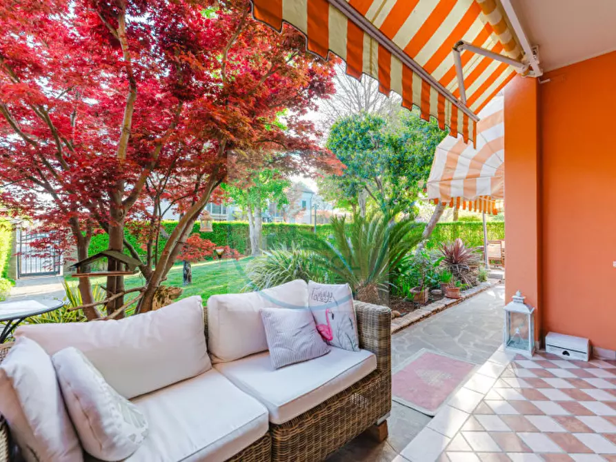 Immagine 15 di Casa bifamiliare in vendita  in Via Carlo Goldoni a Santa Maria Di Sala