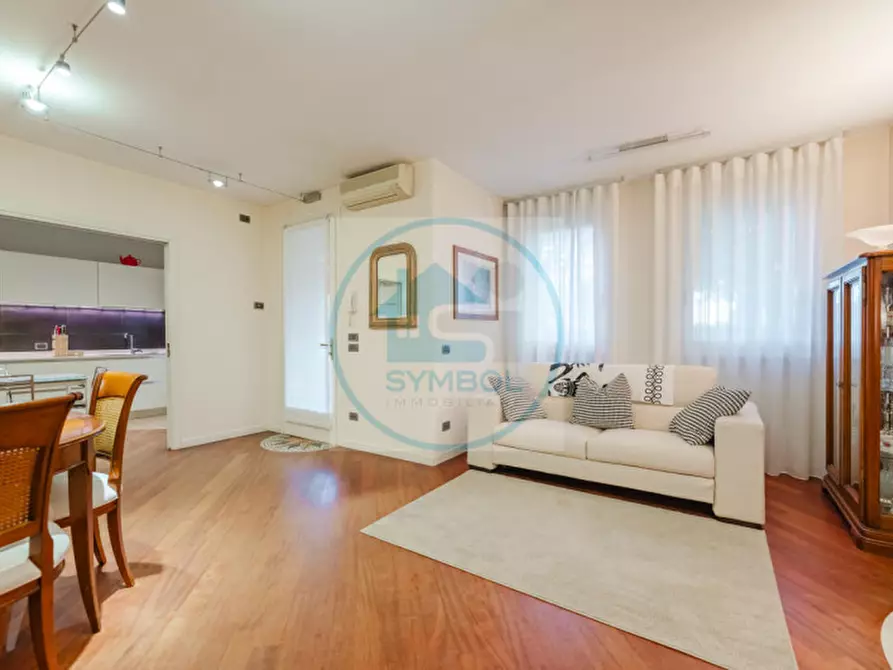 Immagine 16 di Casa bifamiliare in vendita  in Via Carlo Goldoni a Santa Maria Di Sala