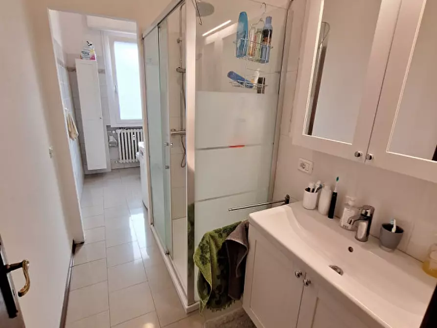 Immagine 8 di Camera in affitto  in via Crespellani a Modena