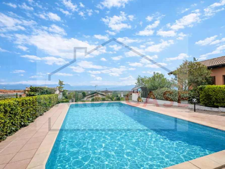 Immagine 3 di Appartamento in vendita  in Località Rondinelli a Peschiera Del Garda