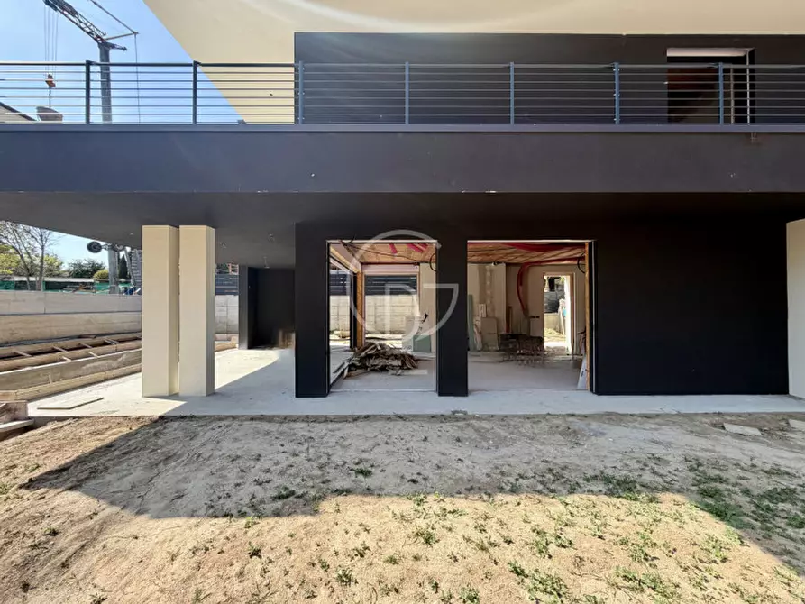 Immagine 21 di Villa in vendita  in Via Giuseppe Motta a Desenzano Del Garda