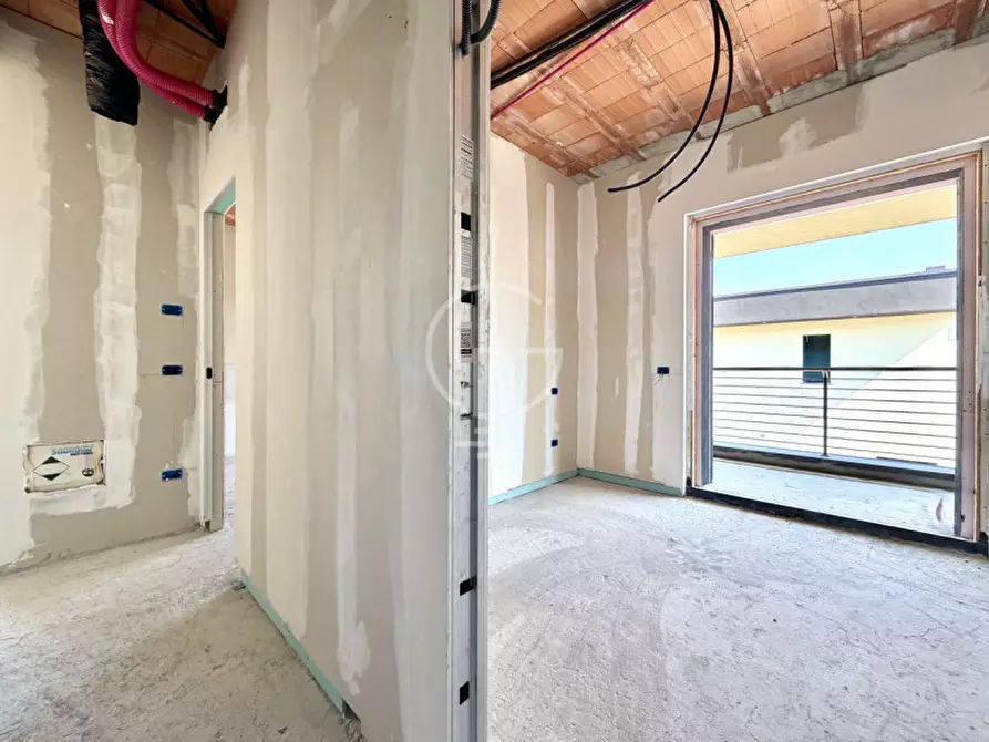 Immagine 23 di Villa in vendita  in Via Giuseppe Motta a Desenzano Del Garda