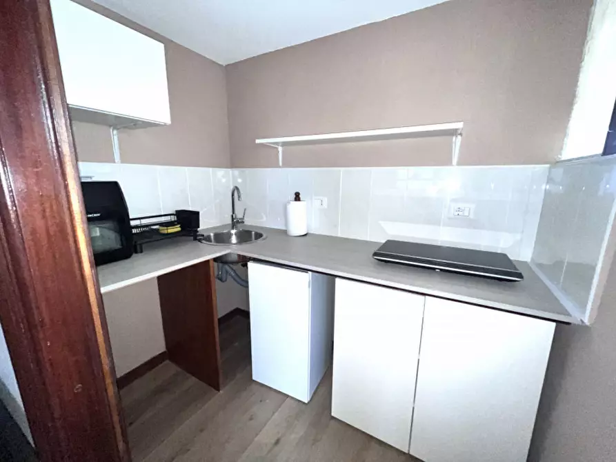 Immagine 11 di Appartamento in affitto  in Largo di Vigna Stelluti a Roma