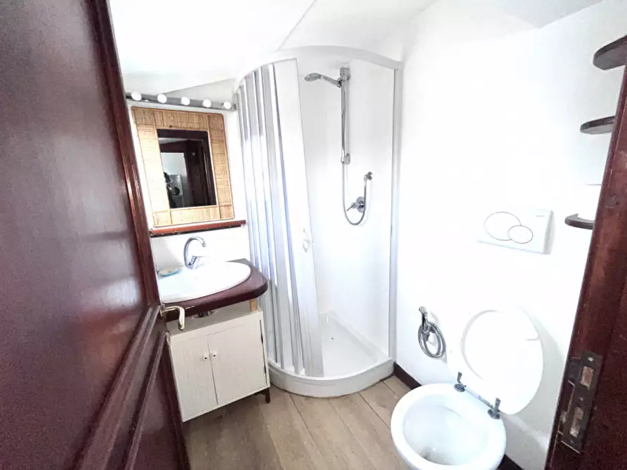 Immagine 13 di Appartamento in affitto  in Largo di Vigna Stelluti a Roma