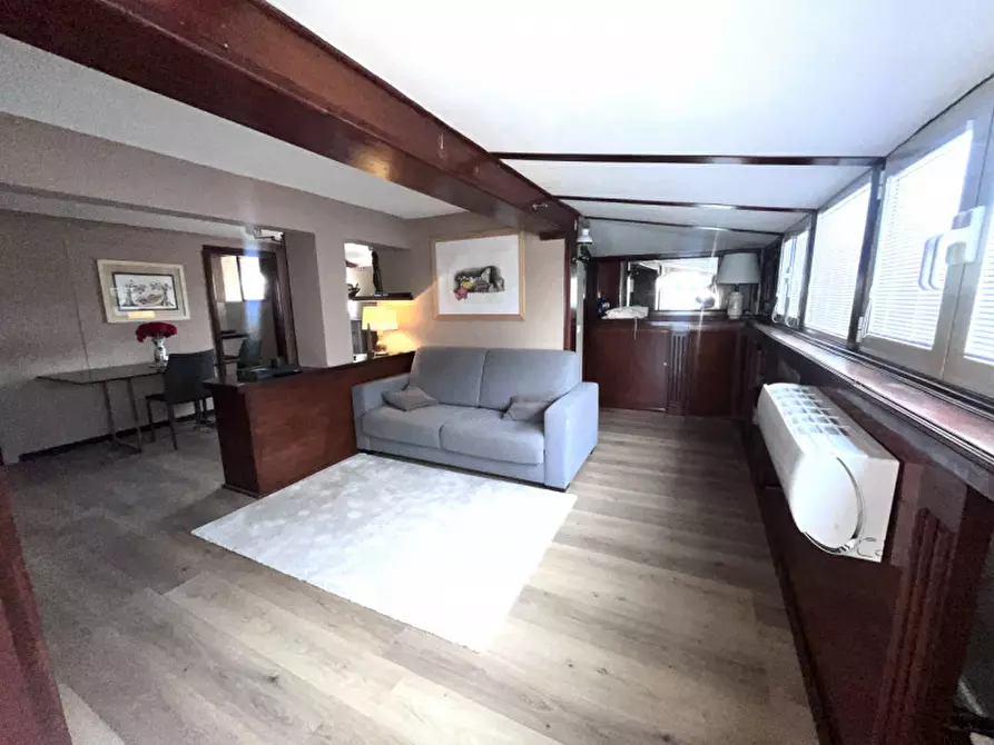 Immagine 24 di Appartamento in affitto  in Largo di Vigna Stelluti a Roma