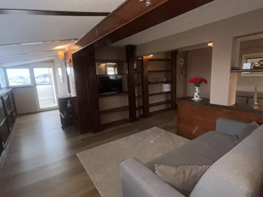 Immagine 25 di Appartamento in affitto  in Largo di Vigna Stelluti a Roma