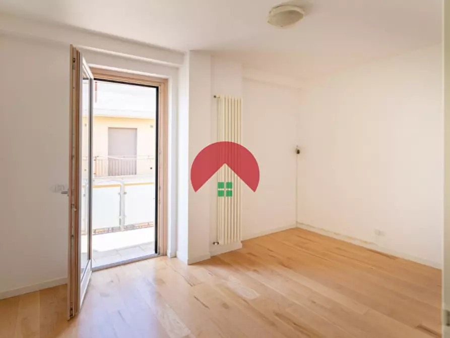 Immagine 9 di Appartamento in vendita  in Via Edmondo De Amicis a Altamura