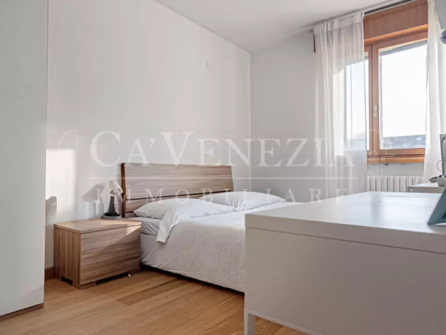 Immagine 9 di Villetta a schiera in vendita  a Venezia
