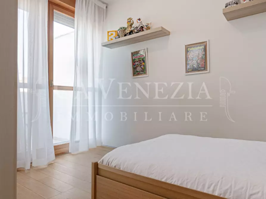 Immagine 12 di Villetta a schiera in vendita  a Venezia