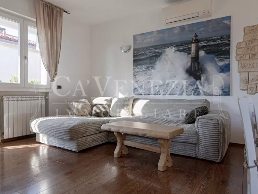 Immagine 1 di Appartamento in vendita  a Venezia