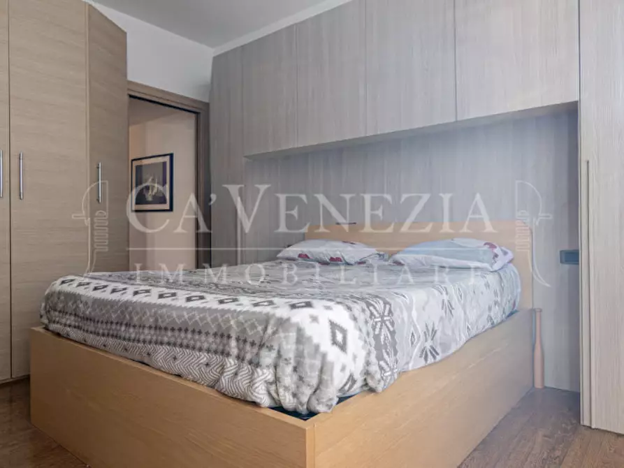 Immagine 12 di Appartamento in vendita  a Venezia