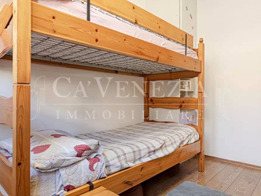 Immagine 19 di Appartamento in vendita  a Venezia