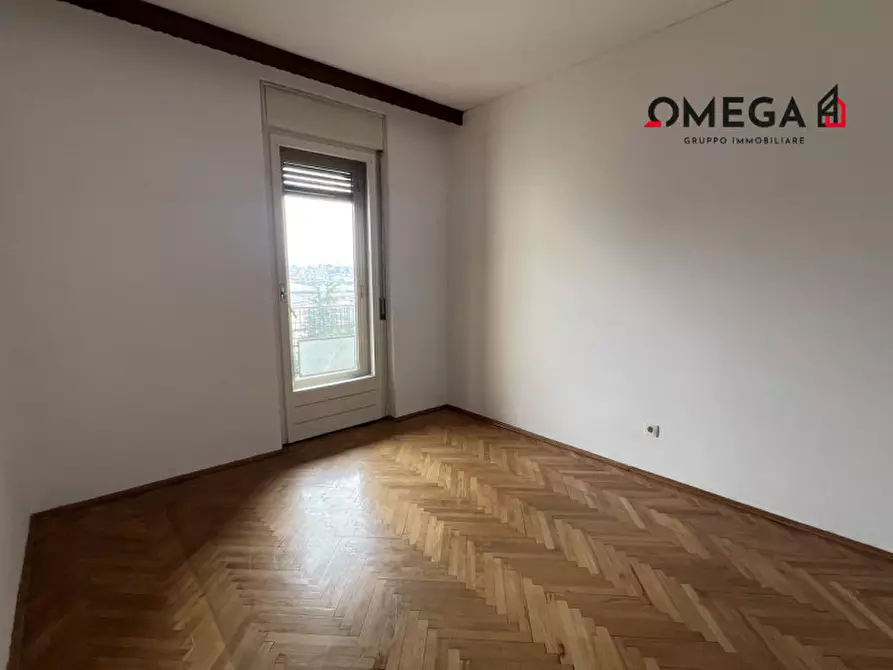 Immagine 15 di Appartamento in vendita  in viale Campi Elisi 46 a Trieste