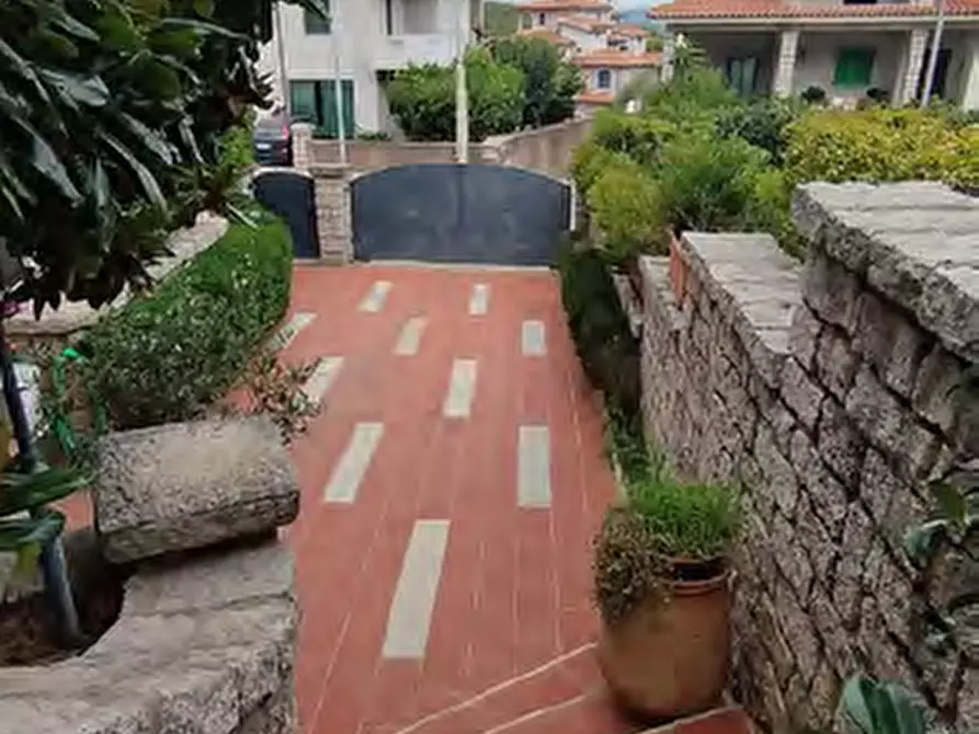 Immagine 4 di Villa in vendita  in via Aldo Moro n 49-51 - 07023 Calangianus (SS) a Calangianus