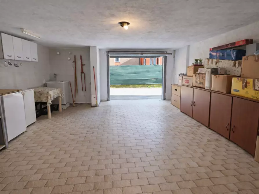 Immagine 13 di Appartamento in vendita  in Via Veneto, 10 a Montecchio Maggiore