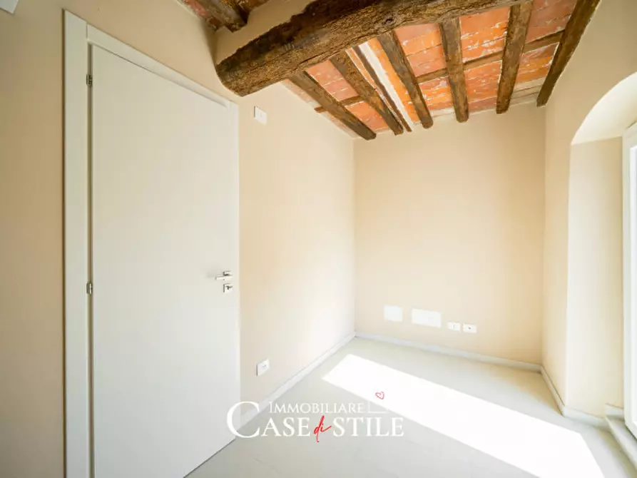 Immagine 10 di Appartamento in vendita  a Sarzana