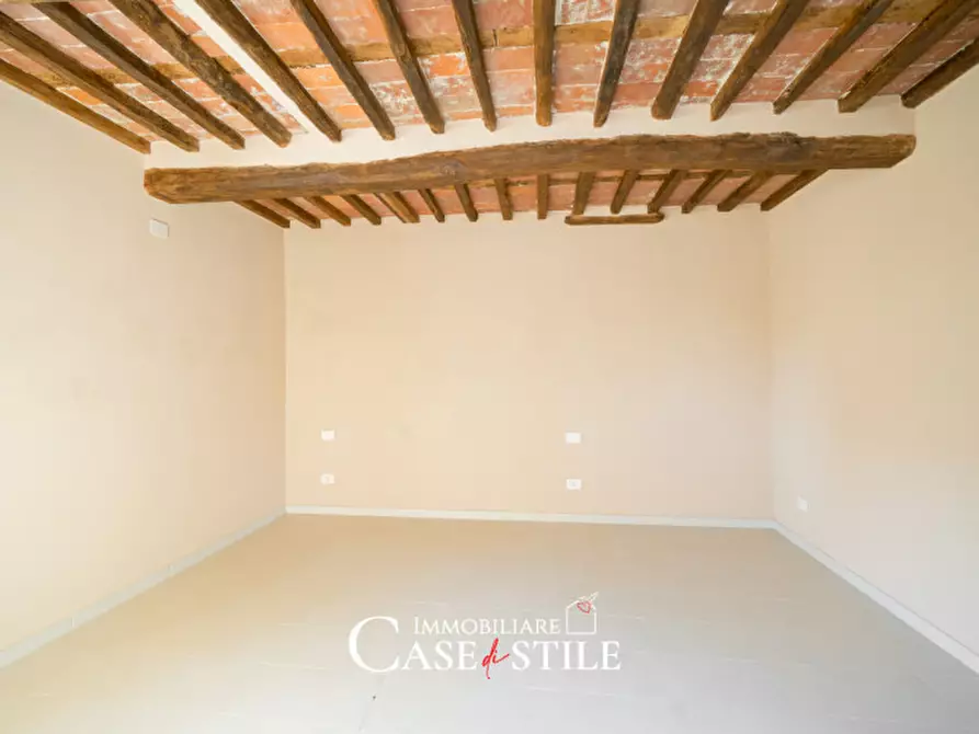 Immagine 13 di Appartamento in vendita  a Sarzana