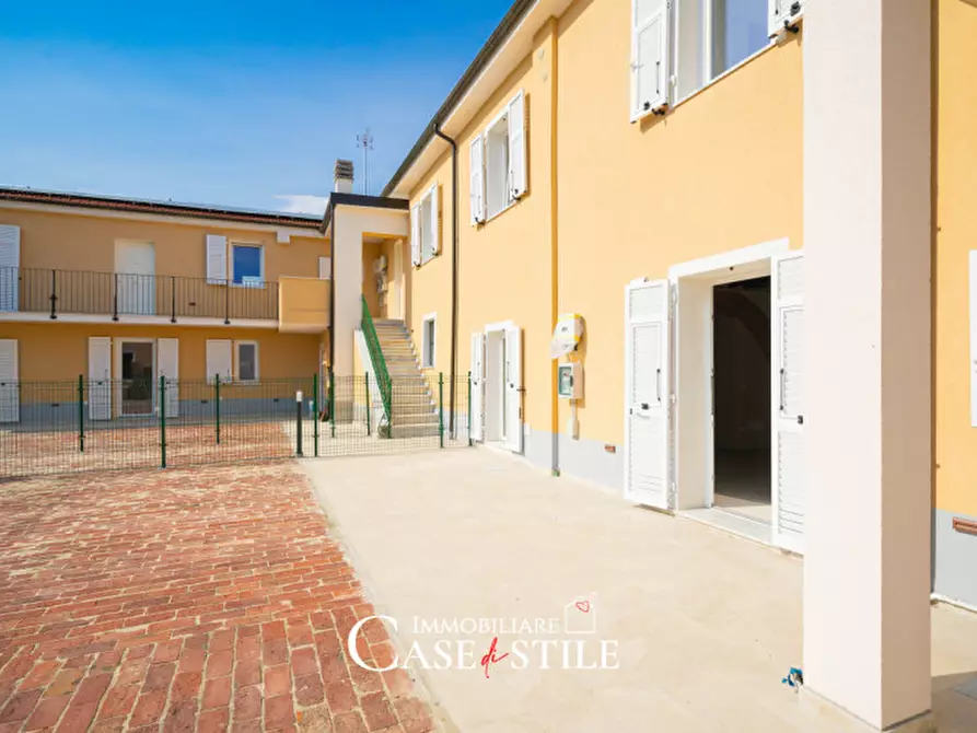 Immagine 19 di Appartamento in vendita  a Sarzana