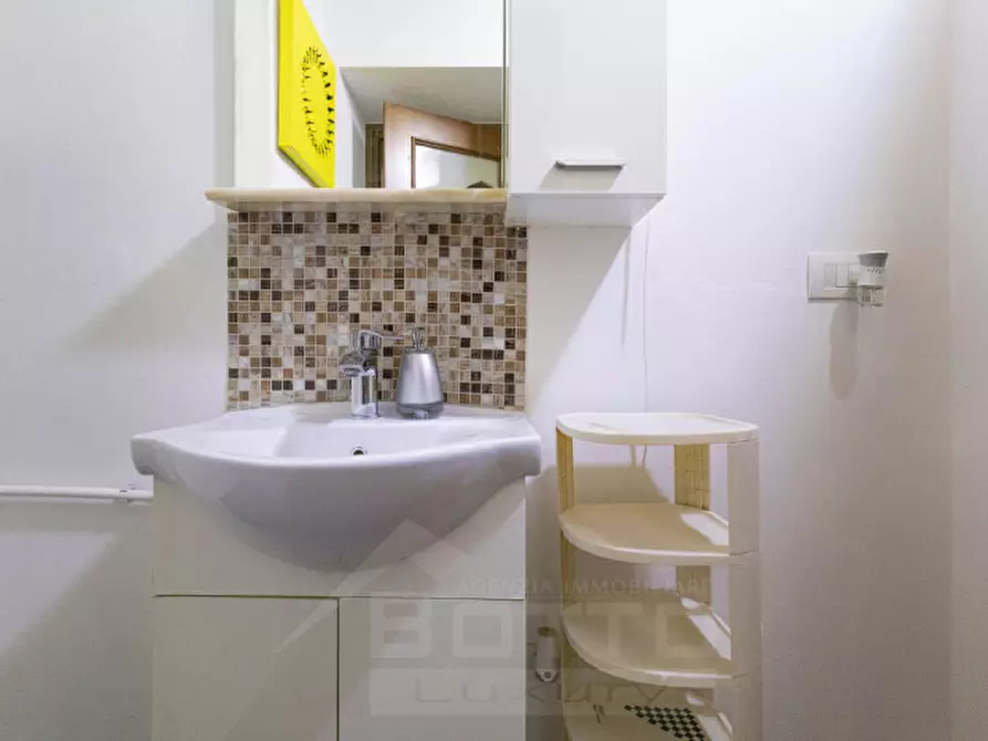 Immagine 20 di Appartamento in vendita  in strada nazionale, 93 a Cannobio