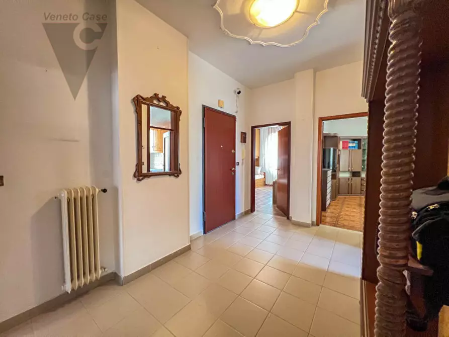 Immagine 3 di Appartamento in vendita  in Via Isola Saloni a Chioggia