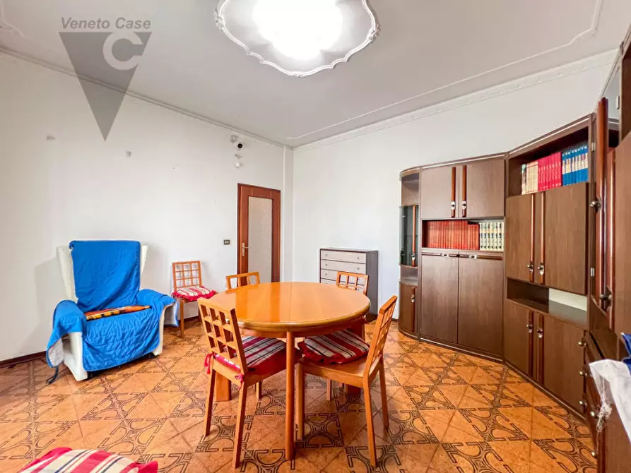 Immagine 8 di Appartamento in vendita  in Via Isola Saloni a Chioggia
