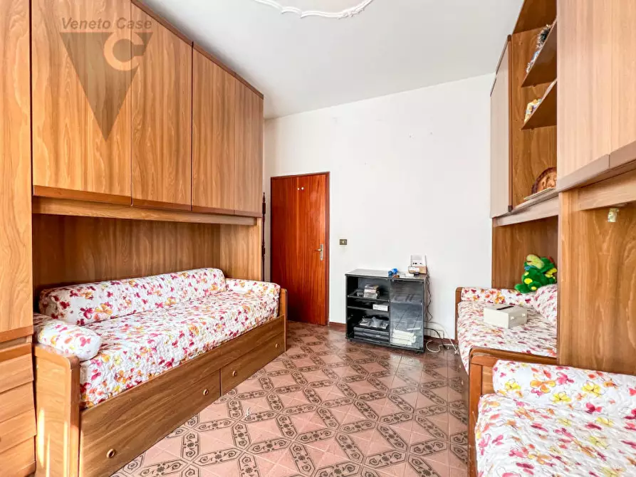 Immagine 11 di Appartamento in vendita  in Via Isola Saloni a Chioggia