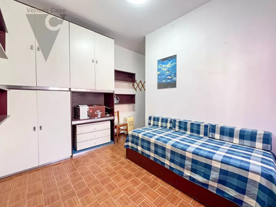 Immagine 19 di Appartamento in vendita  in Via Isola Saloni a Chioggia