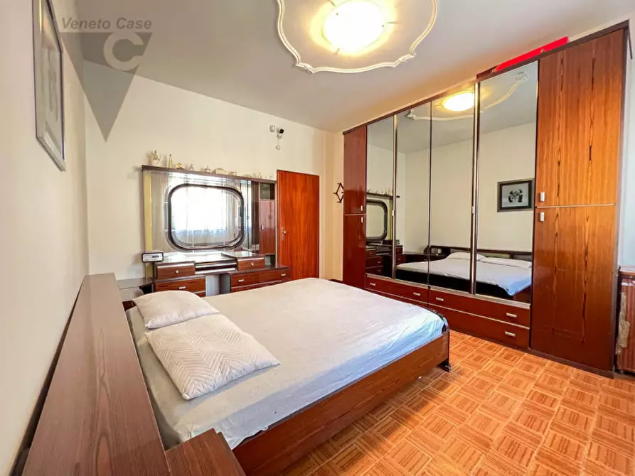 Immagine 22 di Appartamento in vendita  in Via Isola Saloni a Chioggia