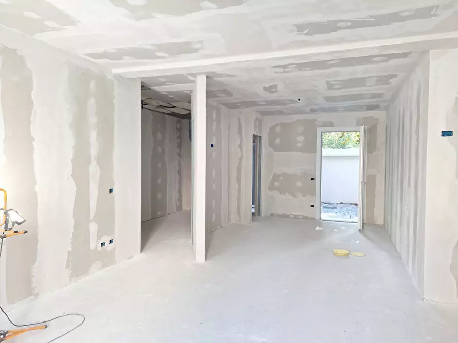 Immagine 4 di Appartamento in vendita  in Via del Parroco 1 a Venezia