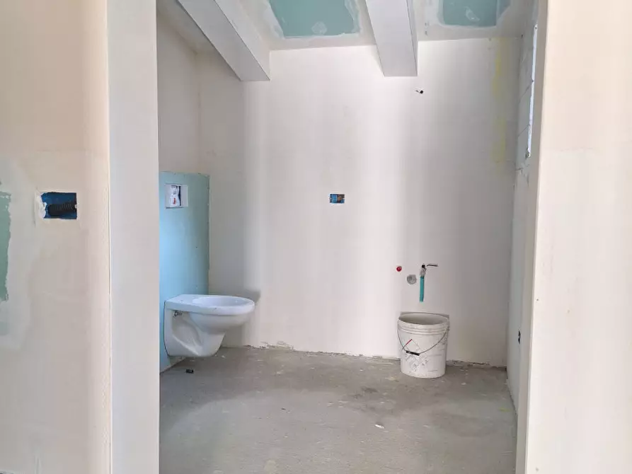 Immagine 7 di Appartamento in vendita  in Via del Parroco 1 a Venezia