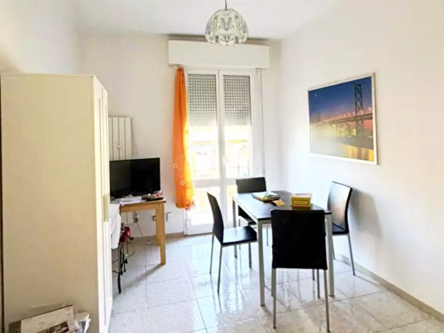 Immagine 6 di Appartamento in vendita  in Via Genova a Bologna