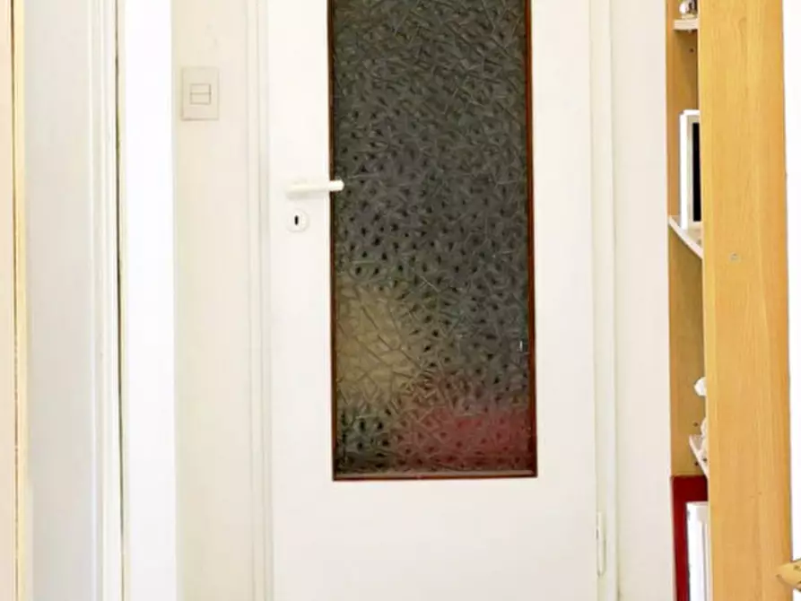Immagine 9 di Appartamento in vendita  in Via Genova a Bologna