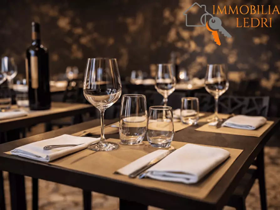 Immagine 2 di Attività commerciale in vendita  in Corso Cavour a Verona