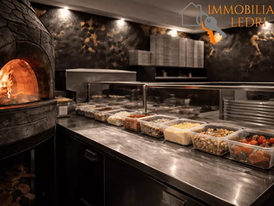 Immagine 4 di Attività commerciale in vendita  in Corso Cavour a Verona