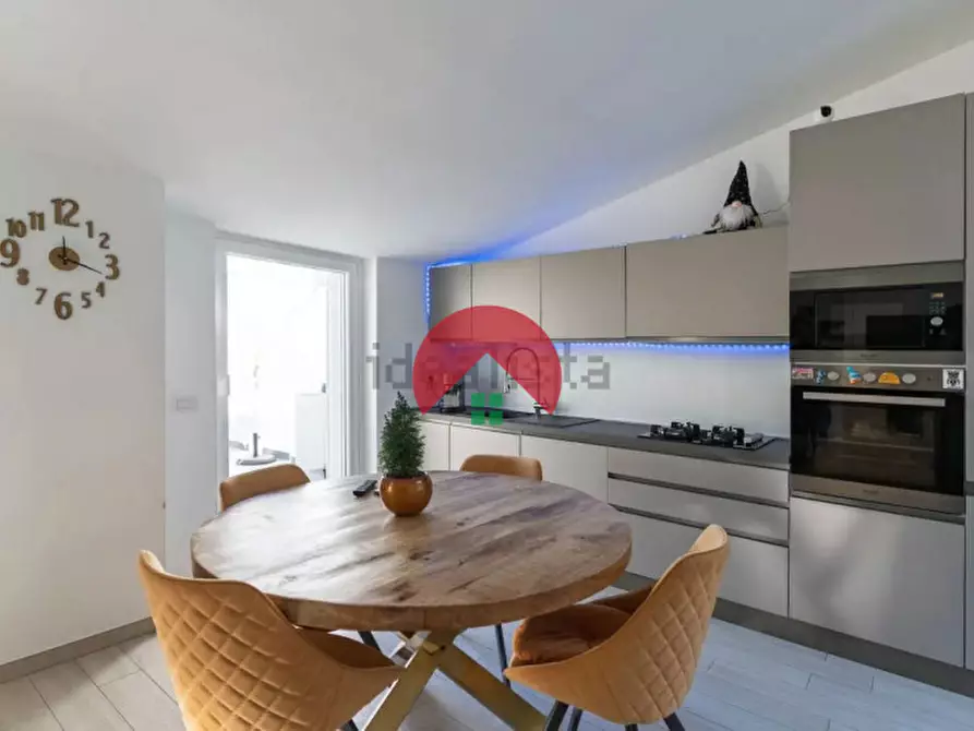 Immagine 8 di Appartamento in vendita  in Via Caduti Di Nassiriya a Matera