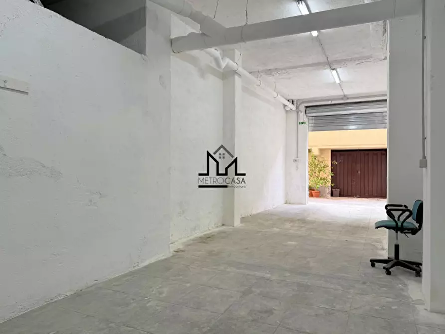 Immagine 9 di Posto auto in affitto  a Palermo