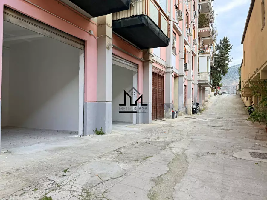 Immagine 15 di Posto auto in affitto  a Palermo